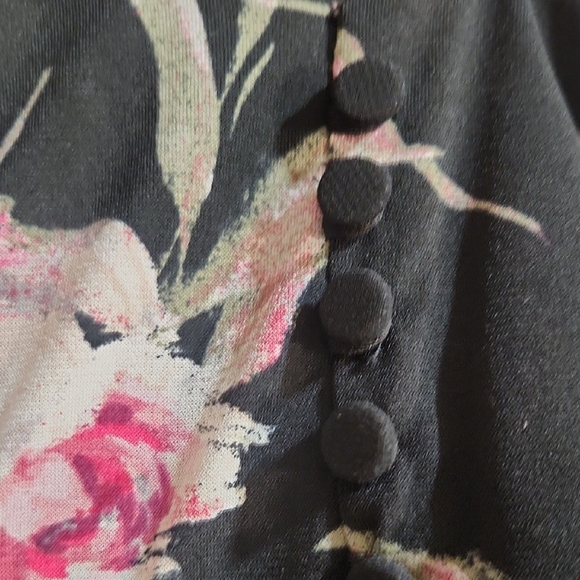 White House Black Market Black and Pink Floral Top - Picture 5 of 8